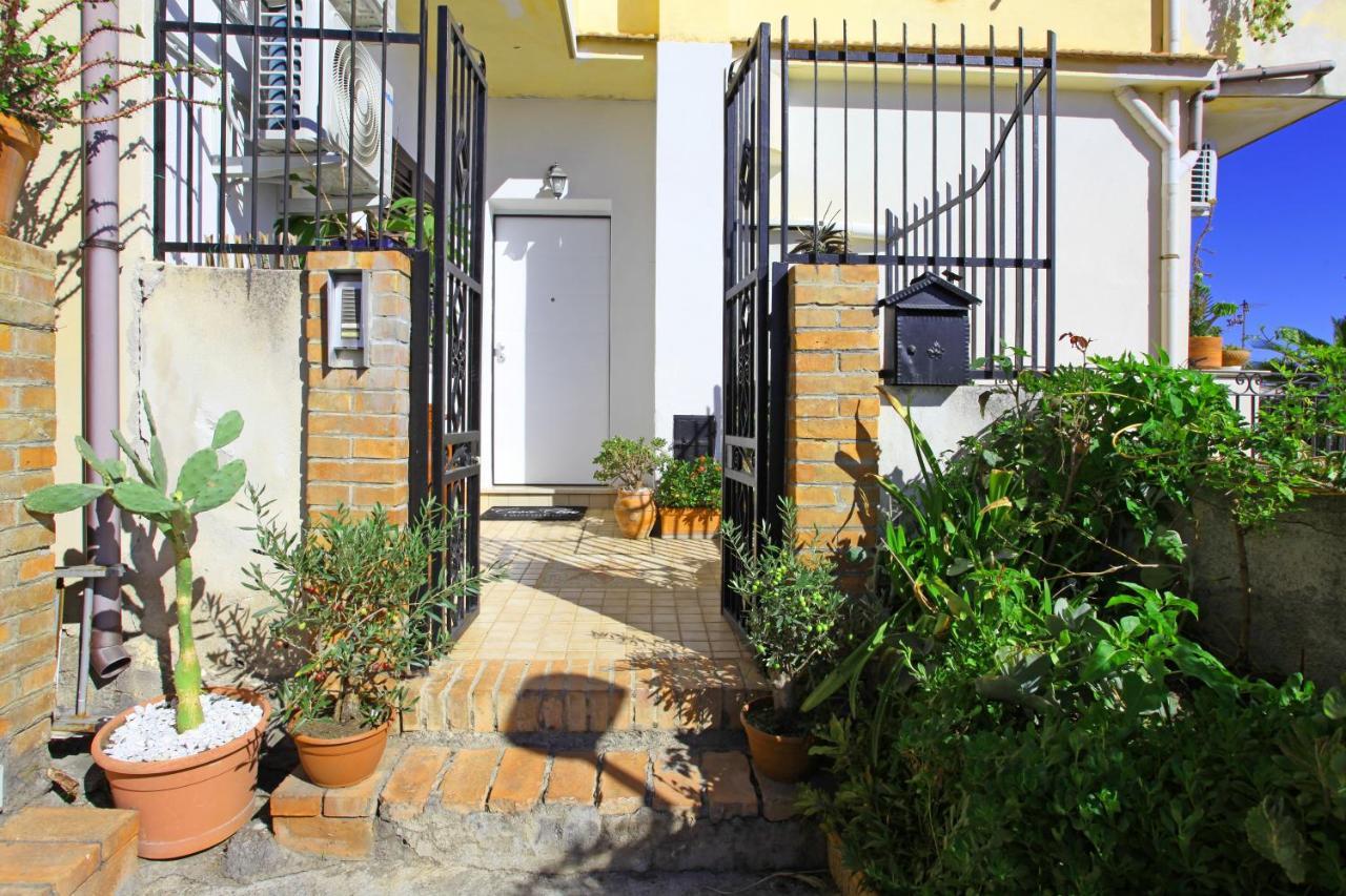 Casa Cloe Apartment ตาออร์มินา ภายนอก รูปภาพ